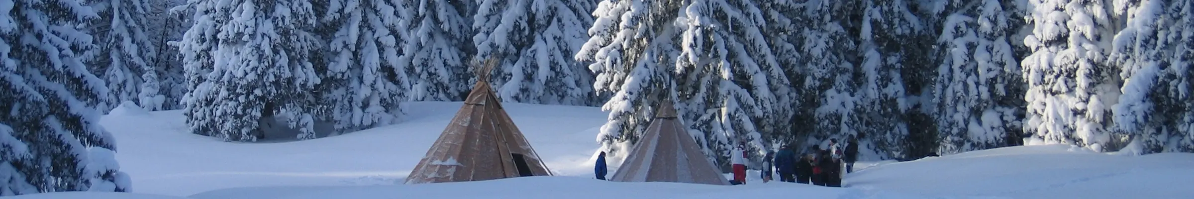 Zelte und Tipi